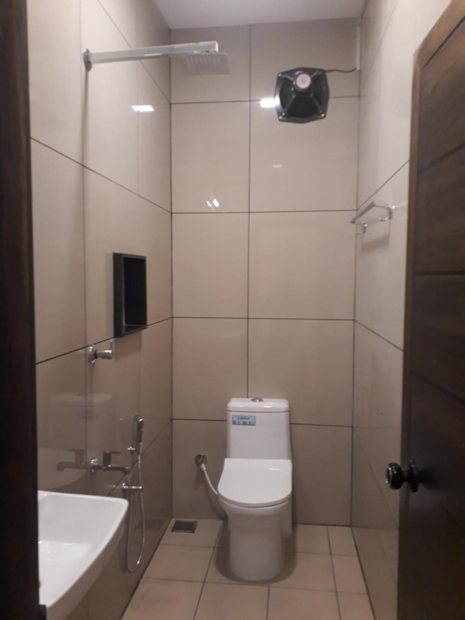 Cosycove Hostel Kochi ภายนอก รูปภาพ